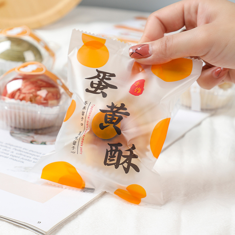 Nueva caja de embalaje crujiente de yema de huevo engrosada redonda transparente con cubierta de nieve Mei Niang caja de blister medio otoño pastel de Luna soporte inferior al por mayor