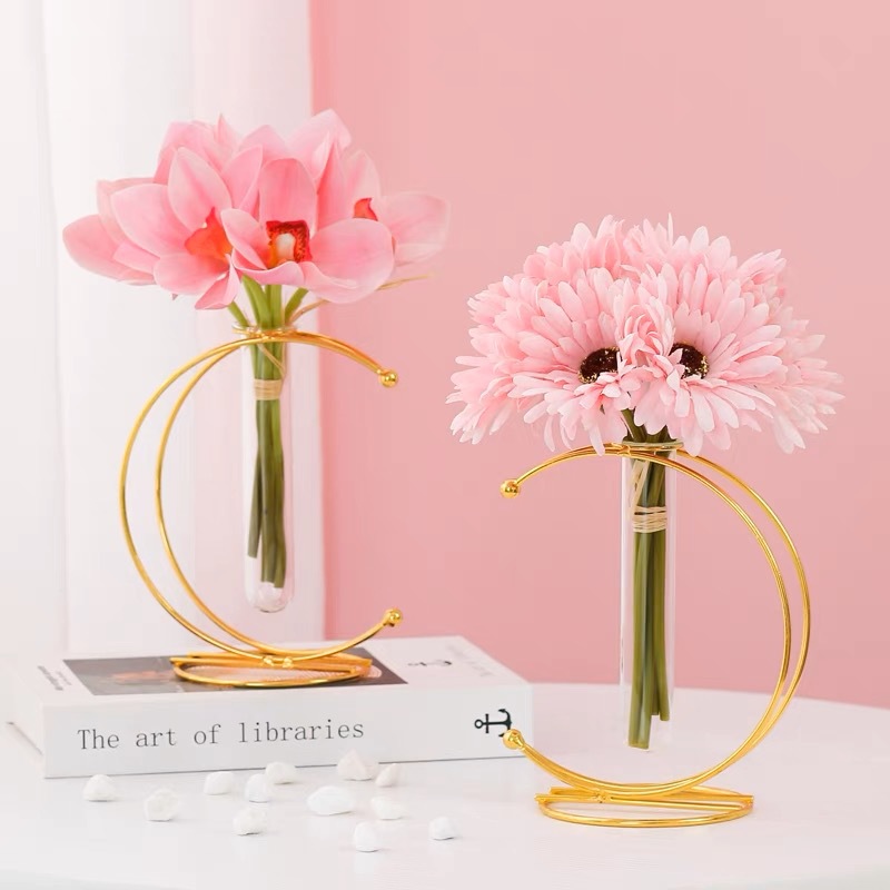 Estilo nórdico moderno creativo simple florero de vidrio de metal planta verde flor seca soporte decorativo en forma de luna botella floral