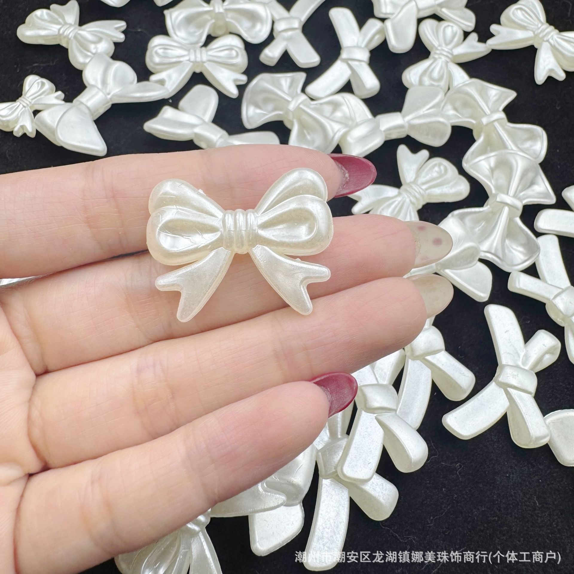 Blanco hueco ABS anillo de perlas hecho a mano DIY accesorios de clip de cabello decoración en línea en vivo