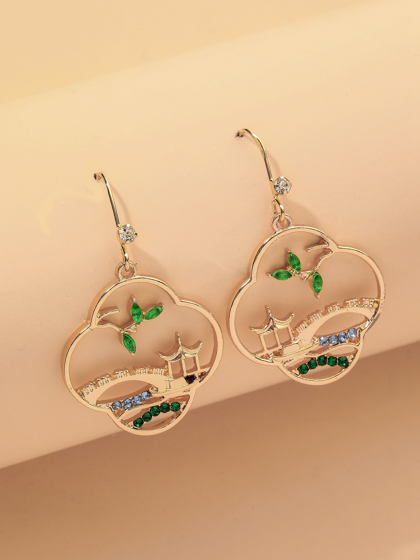 Chinese Style Retro Painting Earrings display picture 3