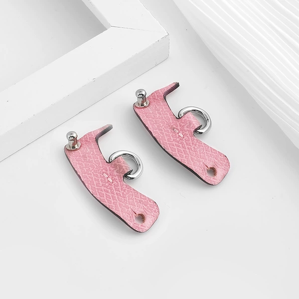 Pink punch-free modified silver buckle