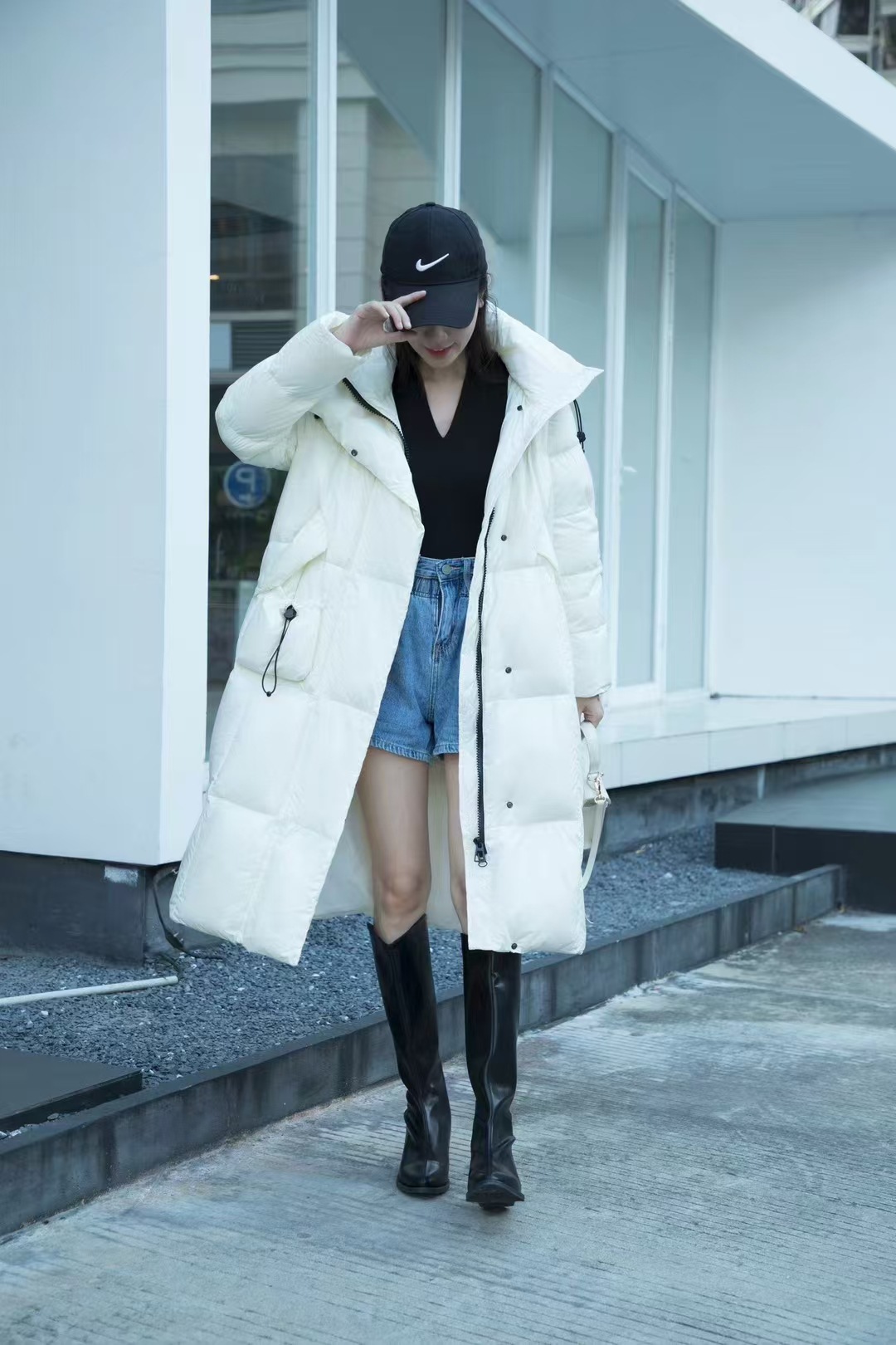 90% 솜털 아이보리