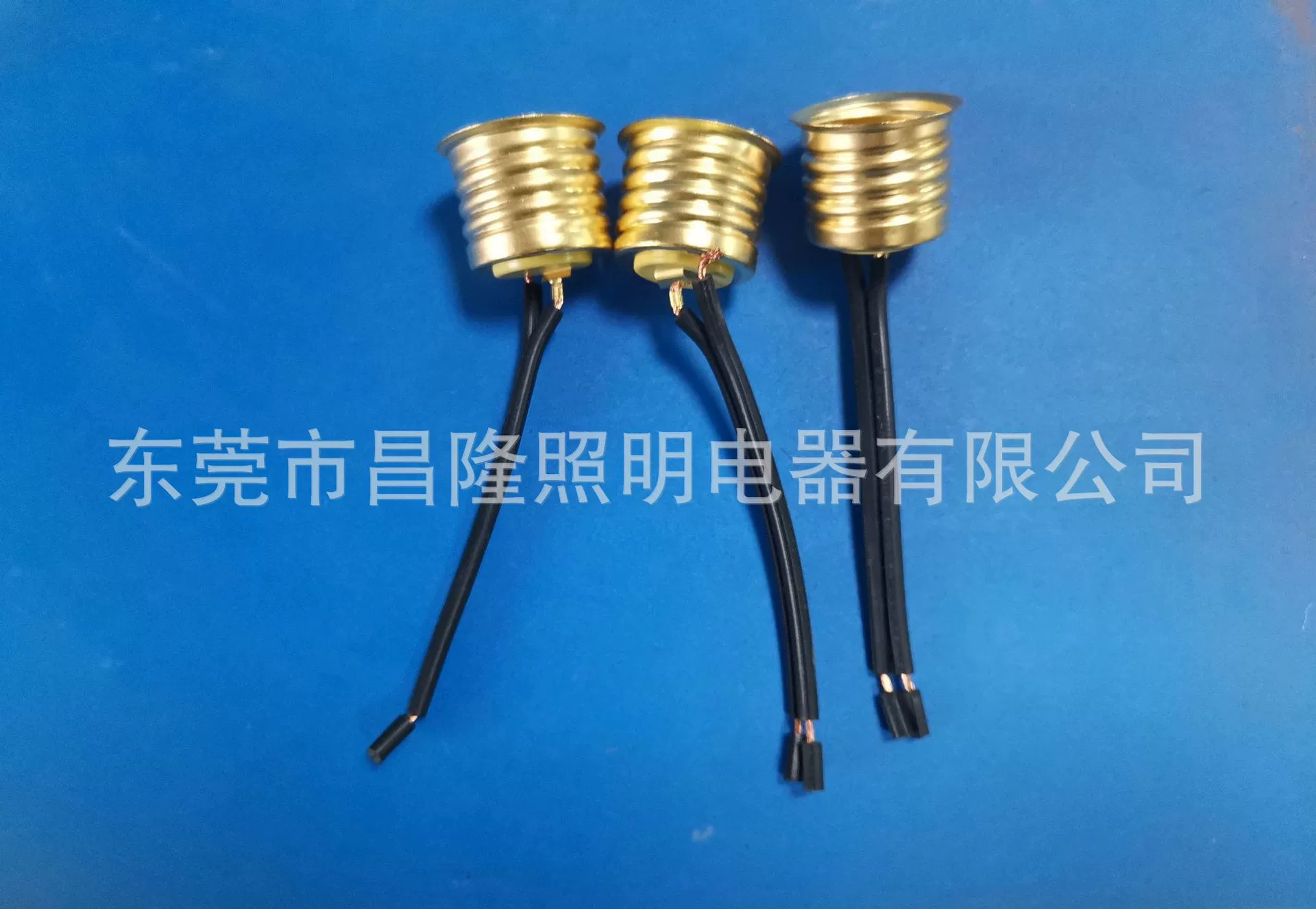 Рождественские огни Аксессуары, E26 беспаяльные патента медно-желтая проволока