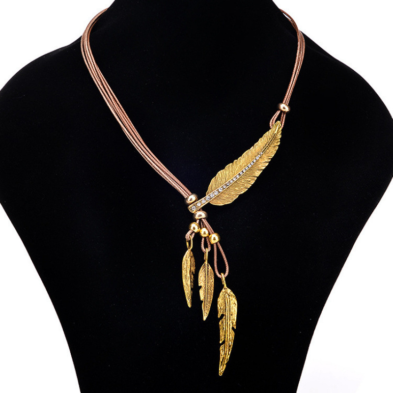 Long Layered Feather And Leaf Pendant Necklace With Leather Cord_voghion.com