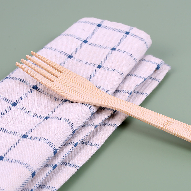 Cuchillo desechable de bambú, tenedor y cuchara de madera de bambú sin pintura sin cera vajilla occidental portátil 17CM conjunto de tres piezas grabado LOGO al por mayor