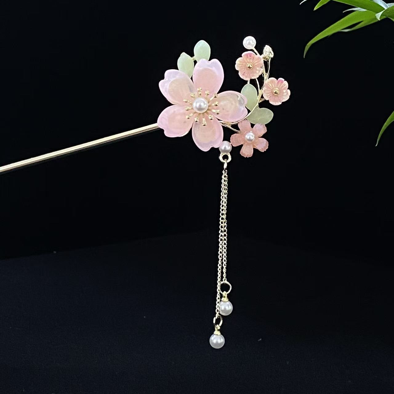 Hairpin (pink) 1796