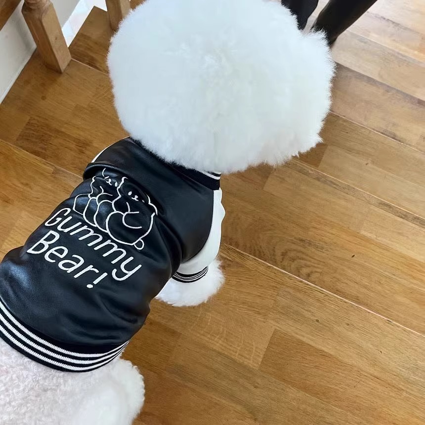 Otoño e invierno perro grueso y cálido ropa deportiva coreana uniforme de béisbol chaqueta acolchada de algodón de dos pies chaqueta de gato ropa para perros