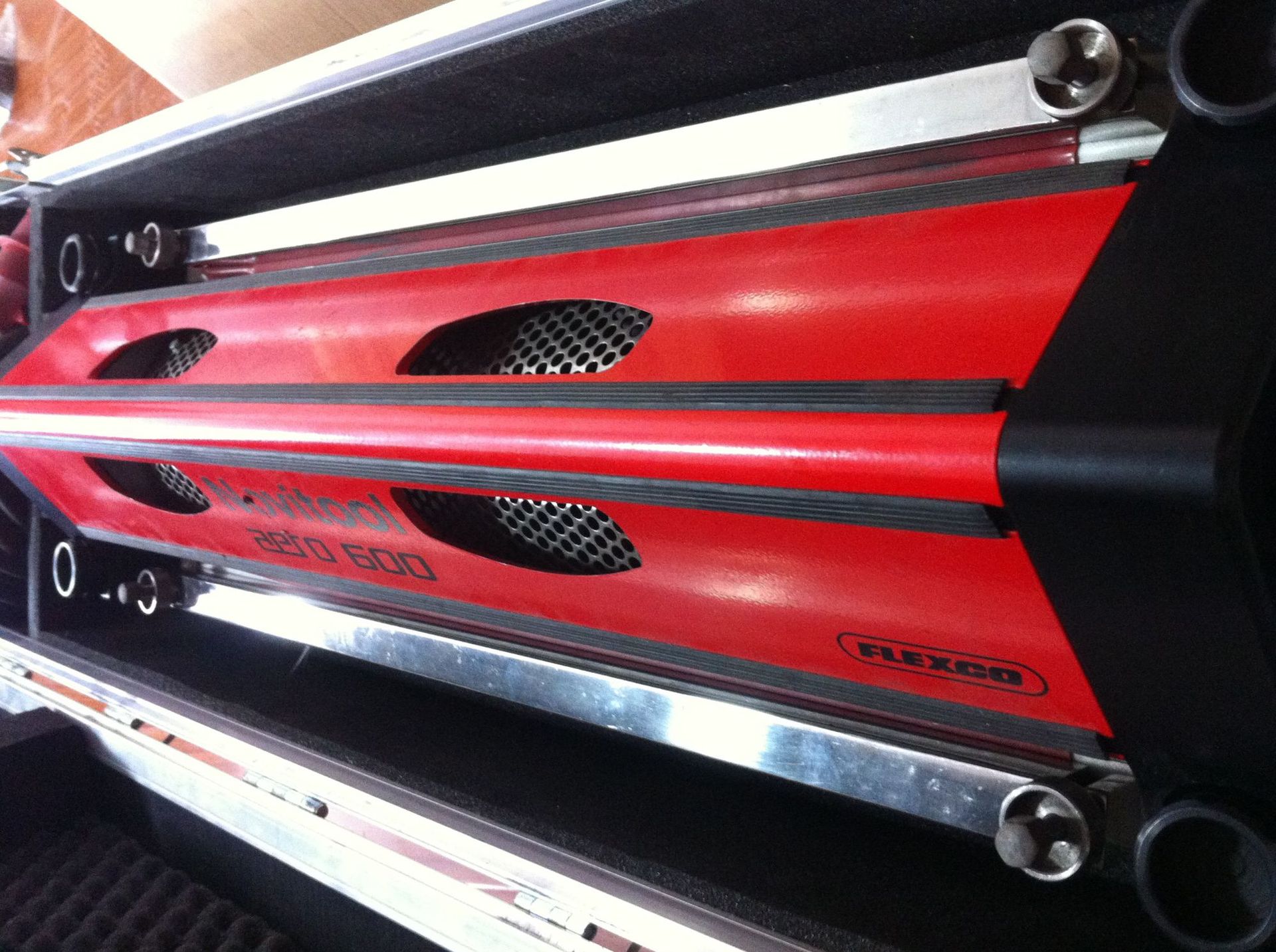 NOVITOOL便携式AERO皮带热压机