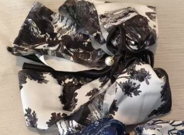 フレンチポルカドットレトロコントラストリボンリボンパールペンダント後頭部シャーククリップヘアピン女性用|undefined