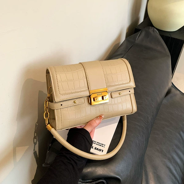 Shallow khaki