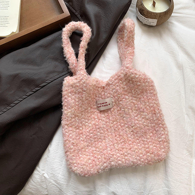 Bolso cuadrado pequeño bolso de mujer 2025 otoño e invierno nuevo estilo de alta gama bolso de mano de punto de felpa cerosa suave bolso de hombro