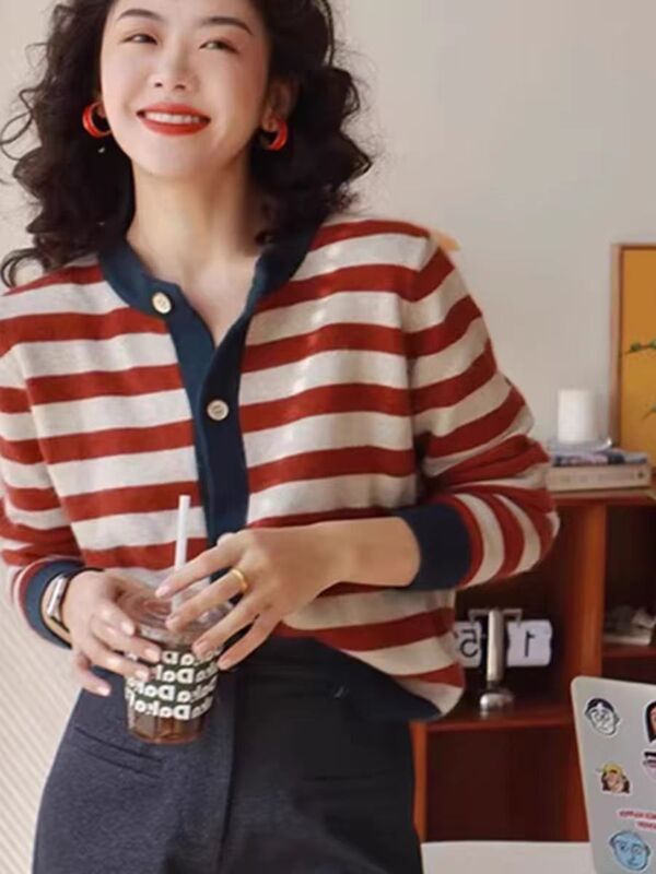 Autumn and Winter New Niche Design Wool Striped Cardigan Women's Contrasting Color Knitwear Loose Knitwear Jacket Top