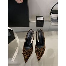 小众设计脚腕绑带高跟鞋女2026夏新款绒面豹纹尖头一字带细跟凉鞋