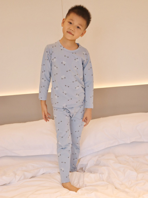 子供のクラス A 新しいホーム服セット男の子と女の子の秋の服と長ズボンベビーコットンサーマル下着セット卸売|undefined