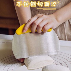 人気爆発ヨーロッパ風光沢面目盛付きステンレスカッターパン生地のカッターナイフで家庭用キッチンツールを焼く