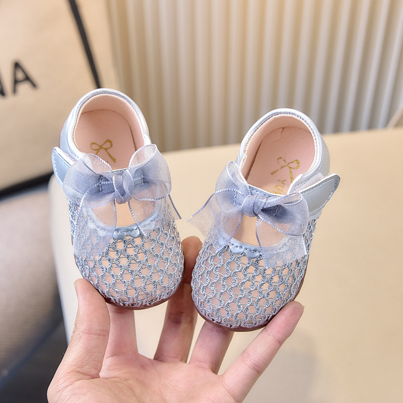 Primavera y verano bebés lindos zapatos de princesa pequeña suela suave zapatos para bebés coreanos arco zapatos de niñas malla transpirable