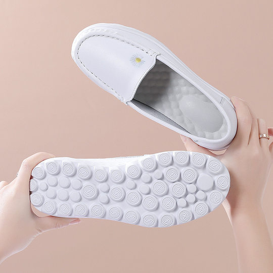 Soft-soled nurse shoes genuine leather summer hollow breathable non-slip non-smelly feet small daisy small white shoes comfortable medical shoes for women