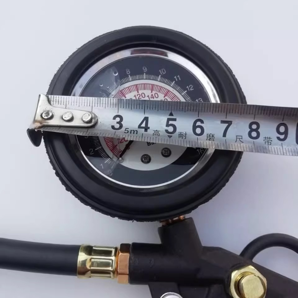 High-Precision Tire Pressure Gauge Air Pressure Gauge with Inflatable Car Tire Pressure Monitor Oil-Filled Tire Pressure Gauge Inflatable Air Gun