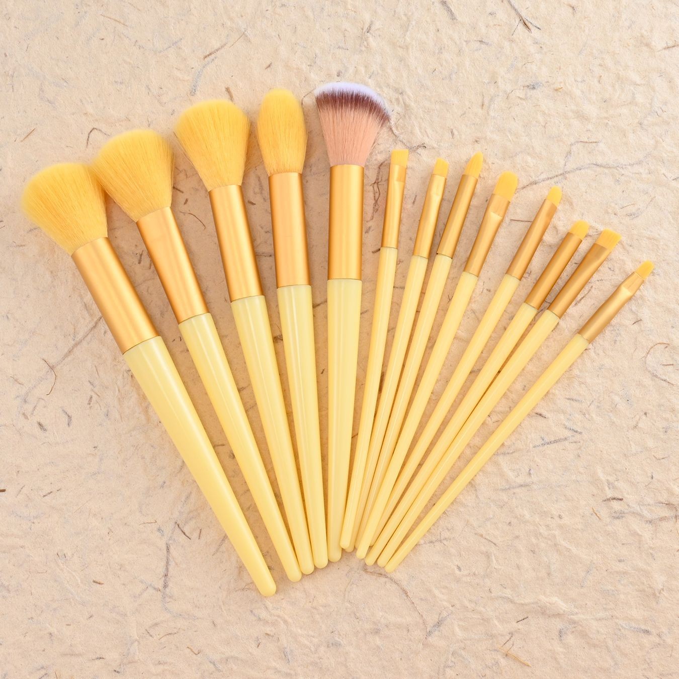 13 cuatro estaciones cepillo de maquillaje azul conjunto de cepillo de sombra de ojos cepillo de blush cepillo de maquillaje Cangzhou un conjunto completo de cepillo de maquillaje personalizado