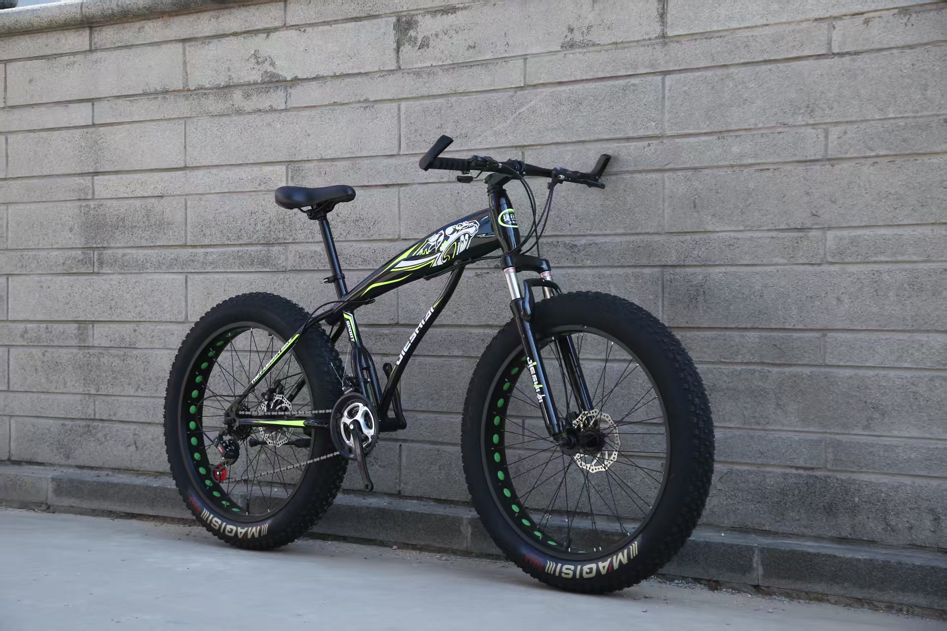 26インチ24インチ大型タイヤ成人自転車マウンテンバイク変速減震ダブルディスクブレーキ道路車蝶ハンドル自転車