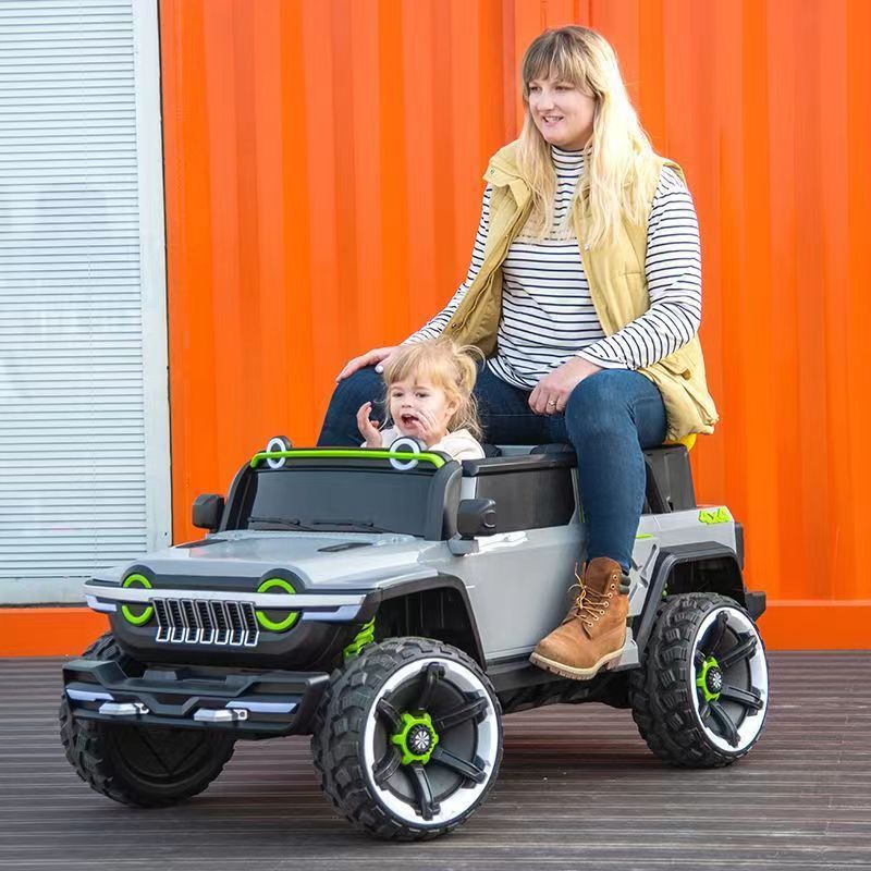 Nuevo tanque camioneta pickup grande Coche eléctrico para niños super grande doble coche de juguete para hombres y mujeres doble vehículo todoterreno al por mayor