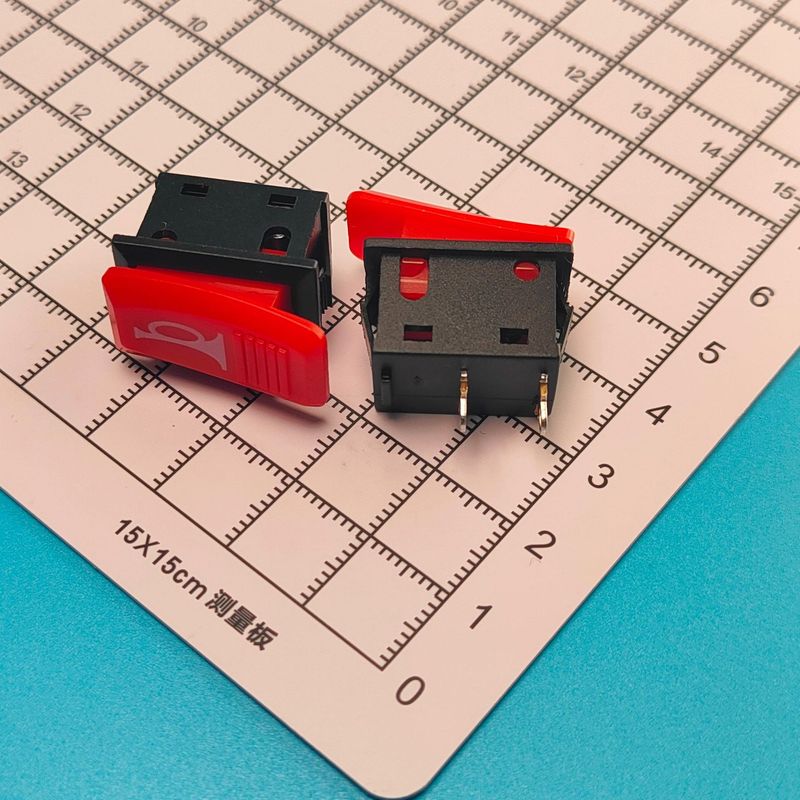 自動車電気自動車のオートバイのボタンのスピーカーの記号の小さいスイッチの電気器具のミニ船行のスイッチは溶接線を加工することができます。|undefined