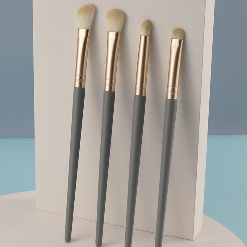 Nuevos 4 pinceles delineador de ojos de imitación de pelo de caballo, pinceles para detalles de sombra de ojos, pinceles de maquillaje de ojos, corrector de manchas finas, juego de pinceles portátil