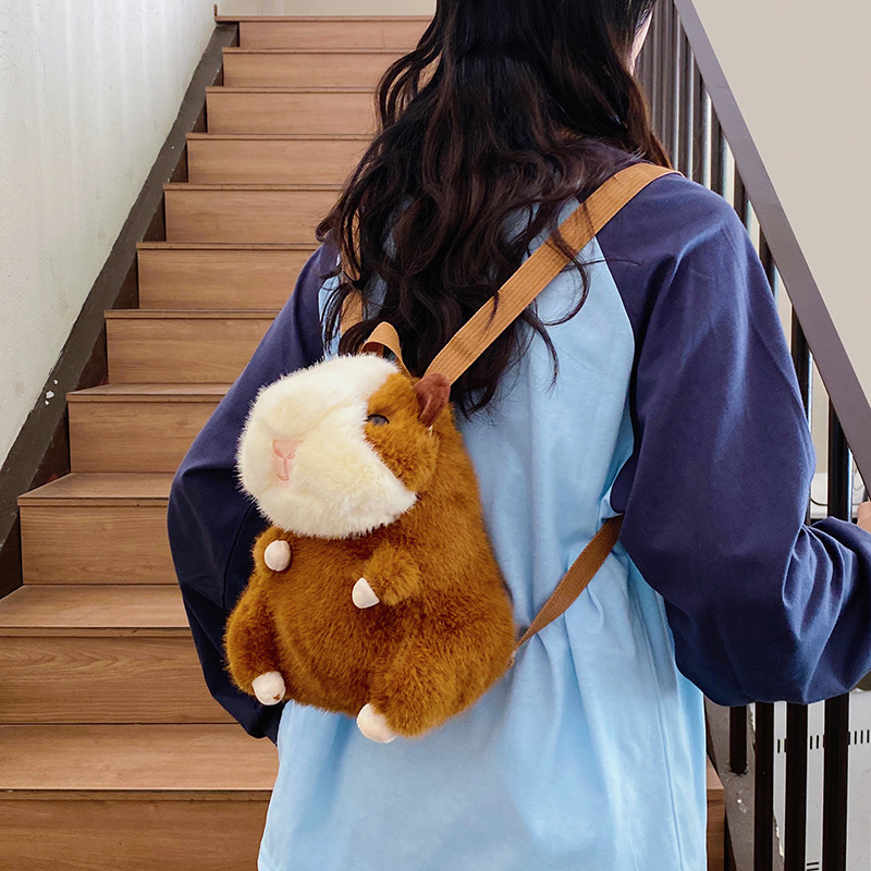 新款呆萌可爱荷兰猪双肩背包毛绒公仔土拨鼠玩偶背包跨境批发