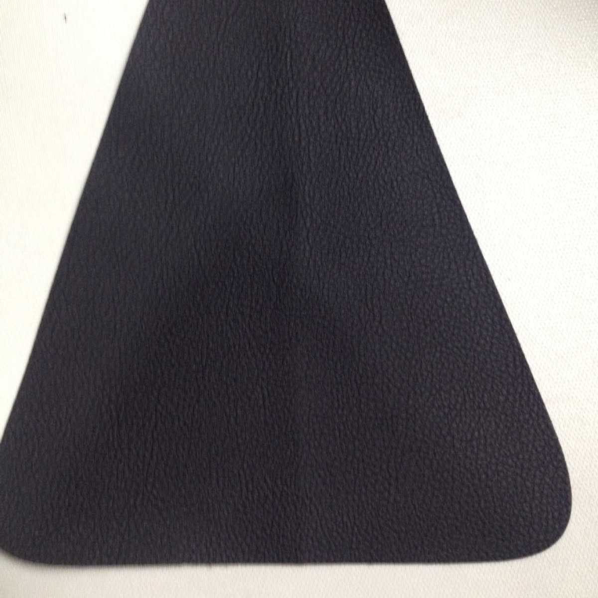 热销PVC汽车座垫皮革脚垫皮革装饰革沙发革H109纹掌上明珠纹哑光