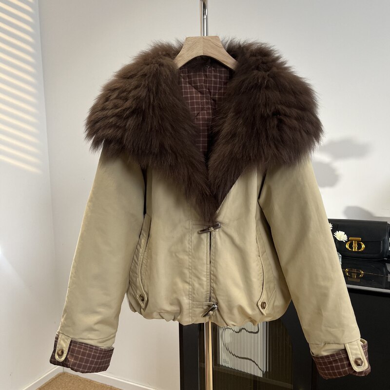 New in stock: Women's parka down jacket with large fox fur collar, short fur coat, detachable warm winter coat New in stock: Women's parka down jacket with large fox fur collar, short fur coat, detachable warm winter coat