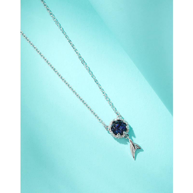 925 plata esterlina collar de cola de pescado nicho ligero diseño de cadena clavícula sirena temperamento collar 520 para enviar a la novia