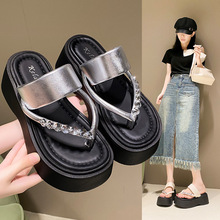 ������ЬŮ���⴩2024�ļ��¿��n��r��ˮ荊Aֺ��כ���ЬŮ�@��