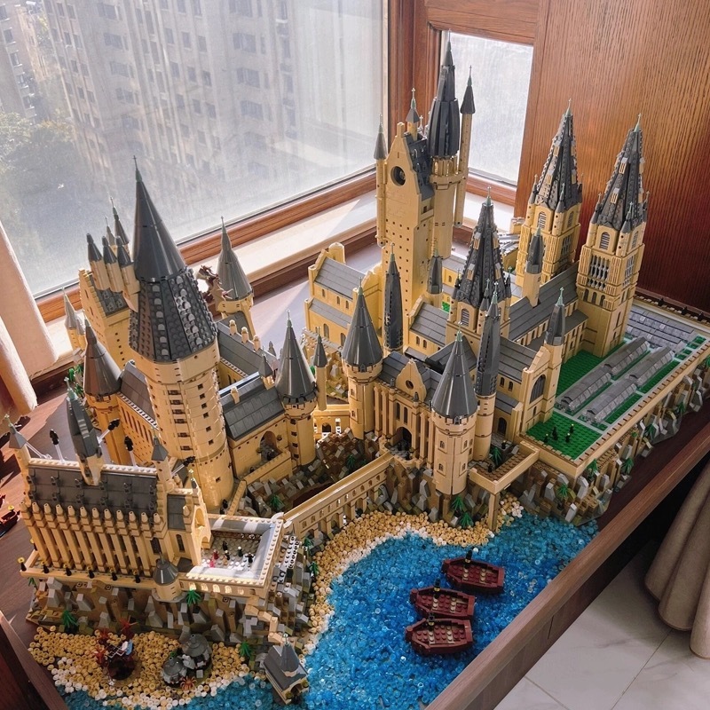 Compatible with Lego Bricks Magic Castle European Architectural Series Desktop Ornaments Girls Educational Assembly Gift Toys