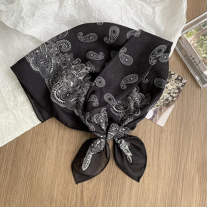 Bufanda de seda, bufanda cuadrada pequeña, pintura al óleo de Van Gogh, bufanda pequeña de seda de imitación de impresión exquisita, bufanda en la cabeza de moda, mantón exterior