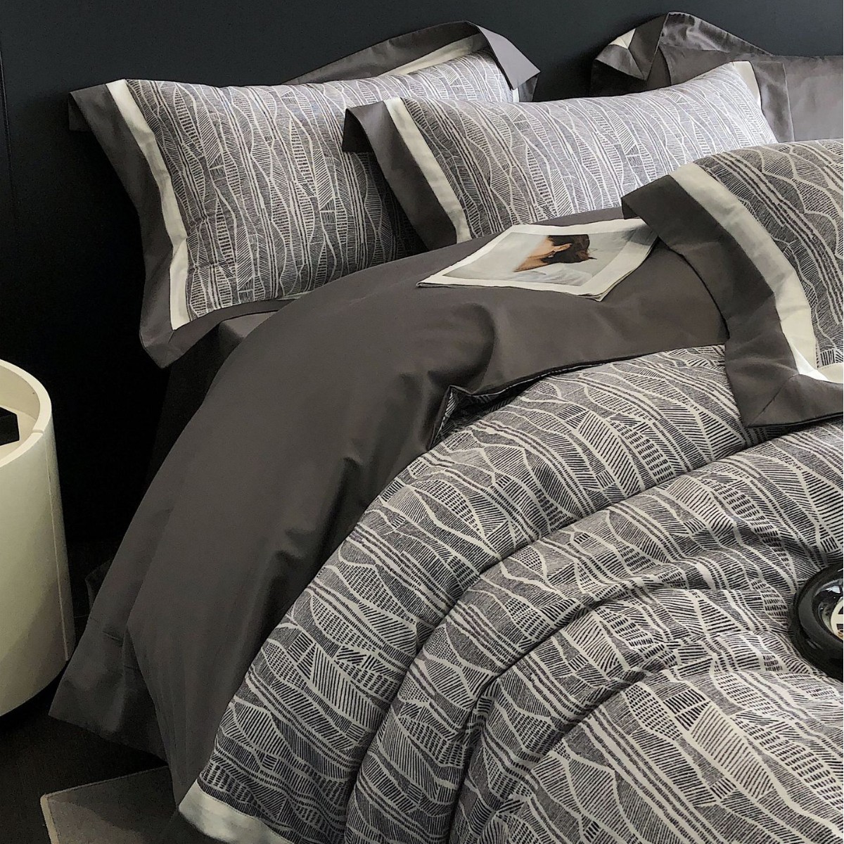 High-End Accessible Luxury Long-Staple Cotton Brushed Four-Piece Set American Printed Pure Cotton Autumn and Winter Warm and Thickeneded Cotton Quilt Cover Bedding