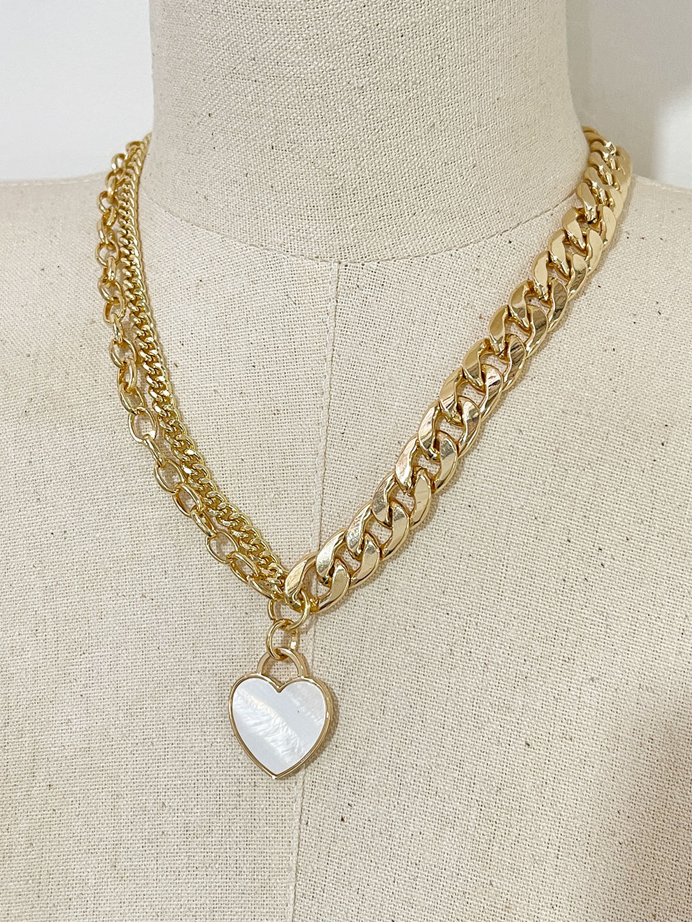 1 Piece Fashion Heart Shape Alloy Shell Plating Chain Womenu0027S Pendant Necklace