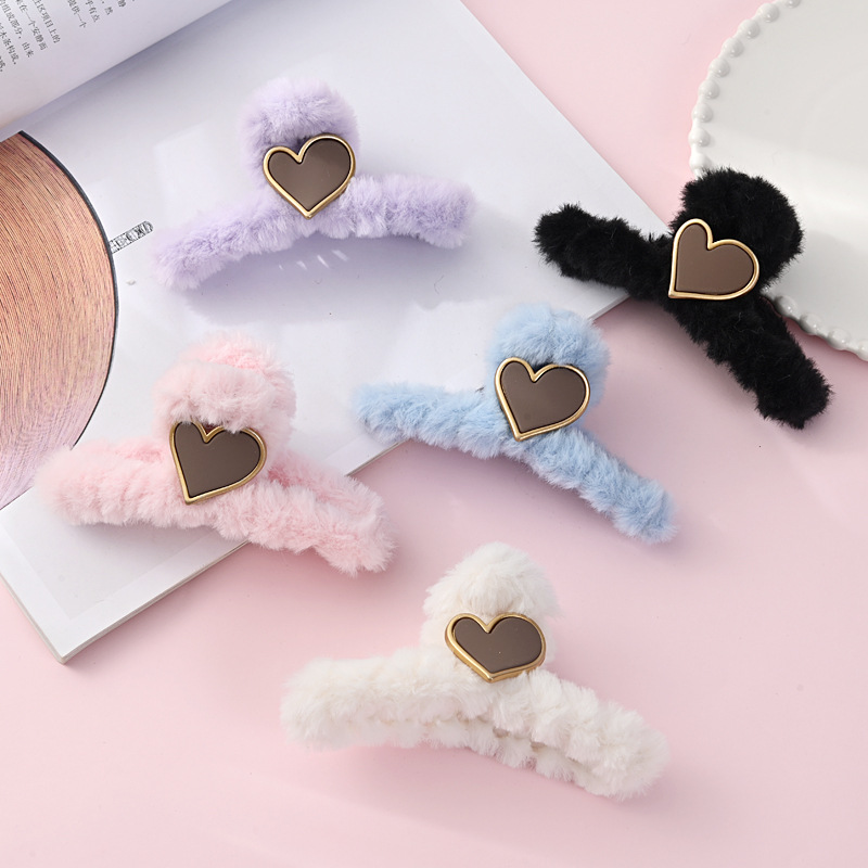 秋冬のぬいぐるみはサメを挟んで毛の絨毛を挟みます。