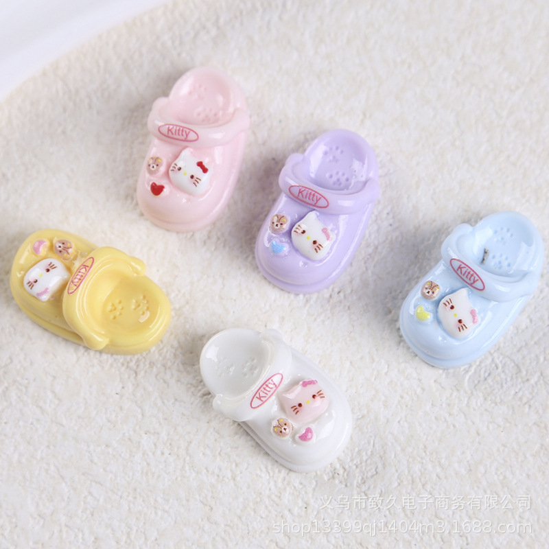 Cartoon Cute Kitten Slippers, Clogs, DIY Resin Accessories, Handmade Hair Clips, Creative Shoe Decorations Wholesale Cartoon Cute Kitten Slippers, Clogs, DIY Resin Accessories, Handmade Hair Clips, Creative Shoe Decorations Wholesale