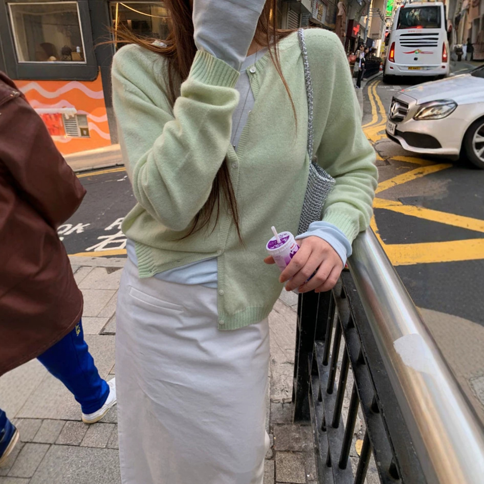 2026 Korean Dongdaemun Early Autumn Outerwear Sweater, Soft and Flattering, High-End Knit Cardigan Jacket