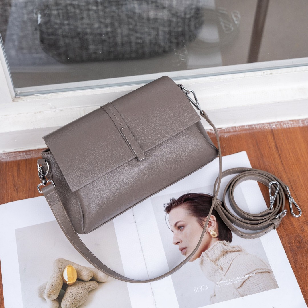 Top Grain Cowhide Leather Women's Shoulder Bag - Minimalist Flap Underarm Bag For Commuting And Shopping, Soft Genuine Leather - Thumbnail 6