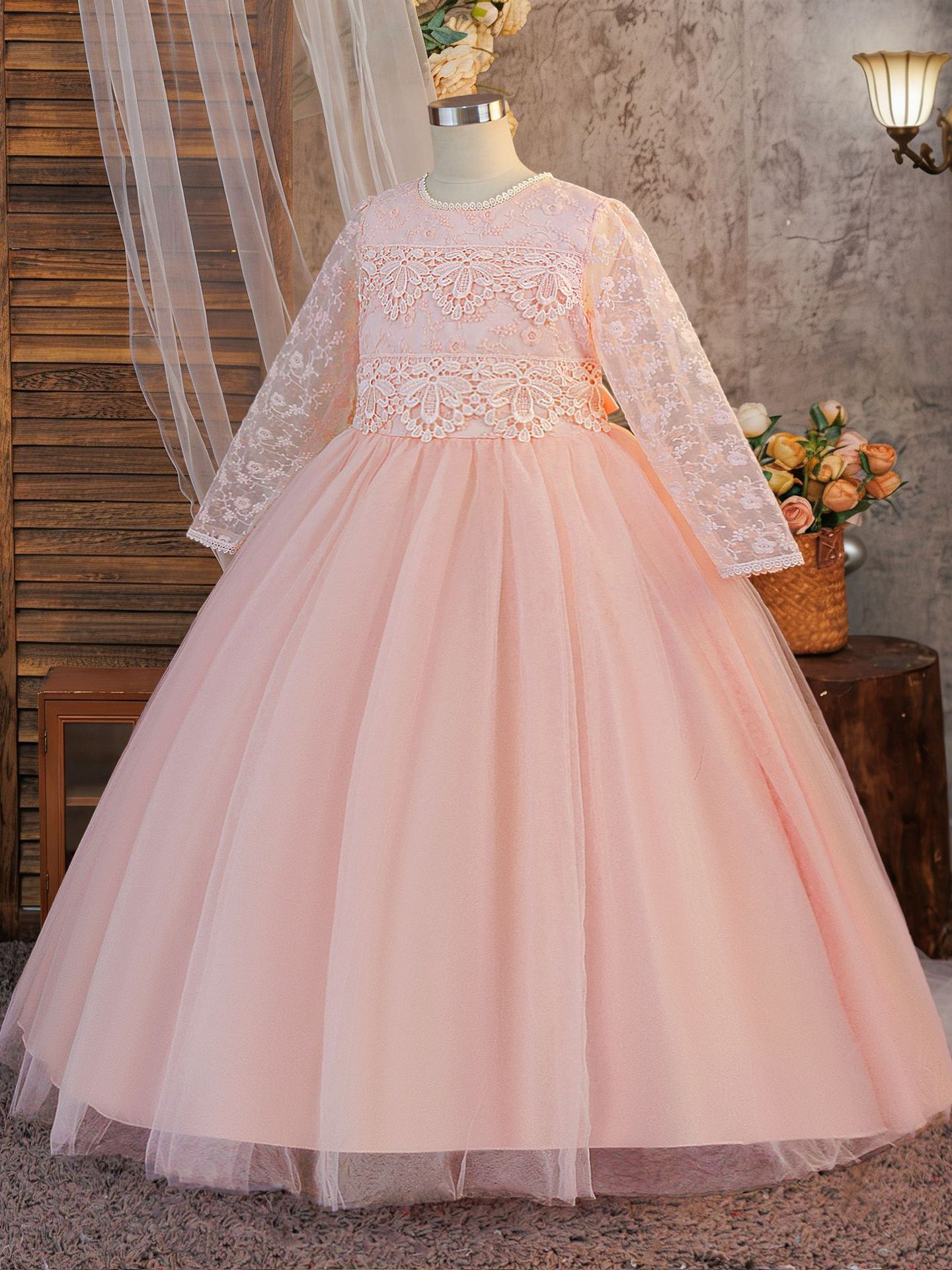 Vestido de noche de niños de alta gama simple de otoño dama niña florista vestido de princesa de cumpleaños anfitrión interpretación de piano