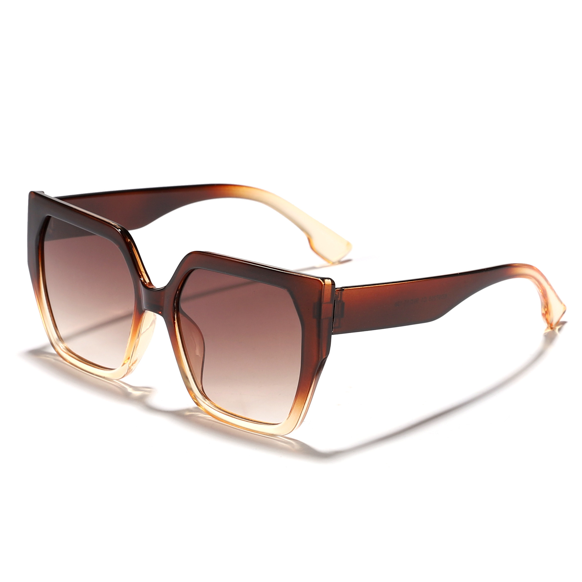 Nuevas gafas de sol caja de gradiente ojos de gato sunglasses gafas de sol marrones europeas y americanas al por mayor uv400 comercio exterior