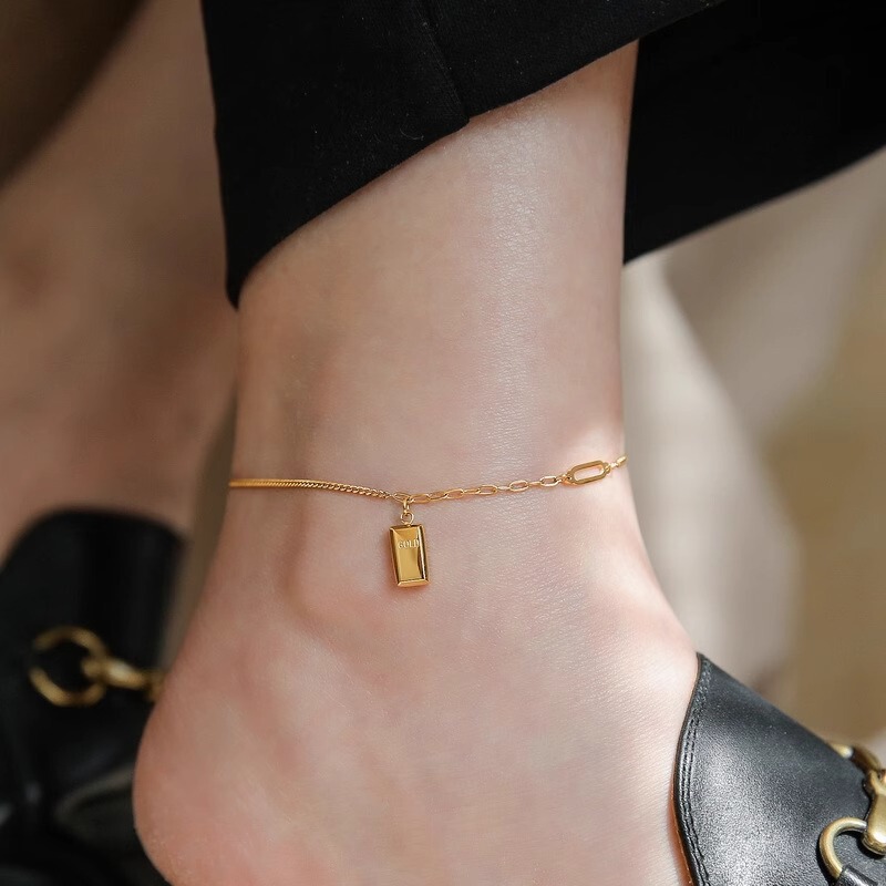Niche light luxury plated 18K gold rich gold bar bracelet asymmetric female design advanced Qixi gift for girlfriend