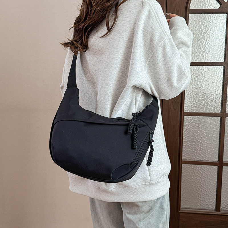 Trendy New Arrival Crossbody Bag Large Capacity Women's New Casual Crossbody Dumpling Bag Work Commuting Shoulder Bag