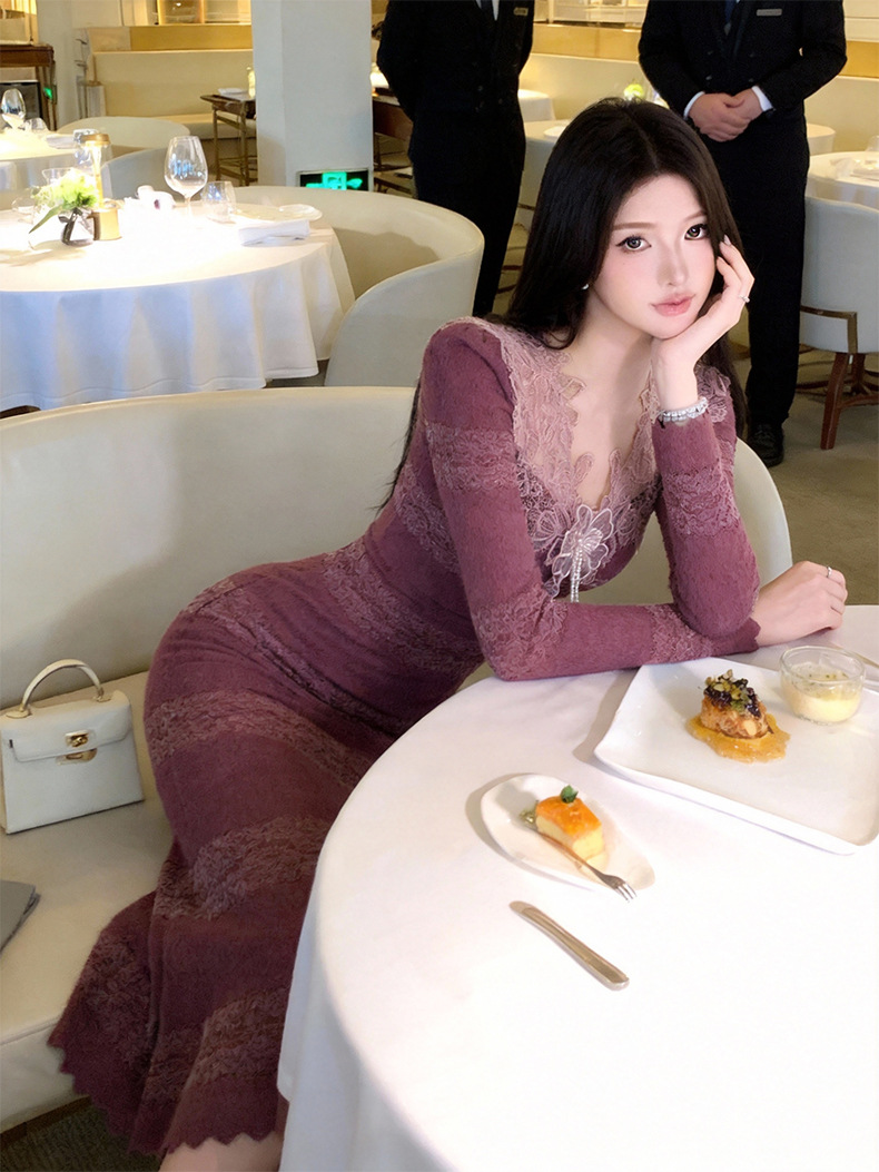 Đầm ren nữ cổ chữ V tay ngắn ôm body qua gối — màu sắc chi tiết 4