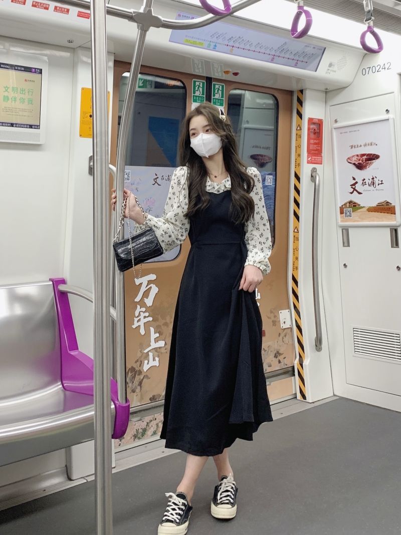 74c17b77-8a48-49a6-8a43-d809e3