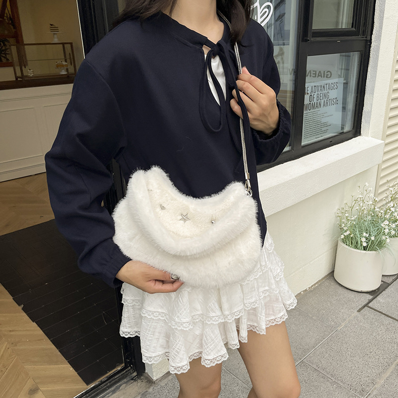 Fresco dulce peludo portátil brazo bolso de invierno 2025 nuevo estilo de cadena peludo bolso de hombro bolso versátil