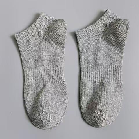 Calcetines Zhuji desechables primavera y verano calcetines deportivos casuales blancos puros para hombres y mujeres calcetines antiolores absorbentes de sudor de marea calcetines para hombres al por mayor