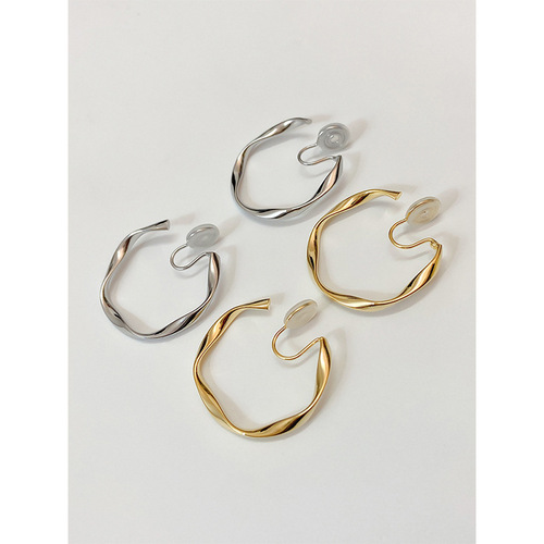 High-end mosquito-repellent coiled ear clips, large hoop earrings without piercings, round earrings, face-showing small ear hoops, temperament for women, summer style