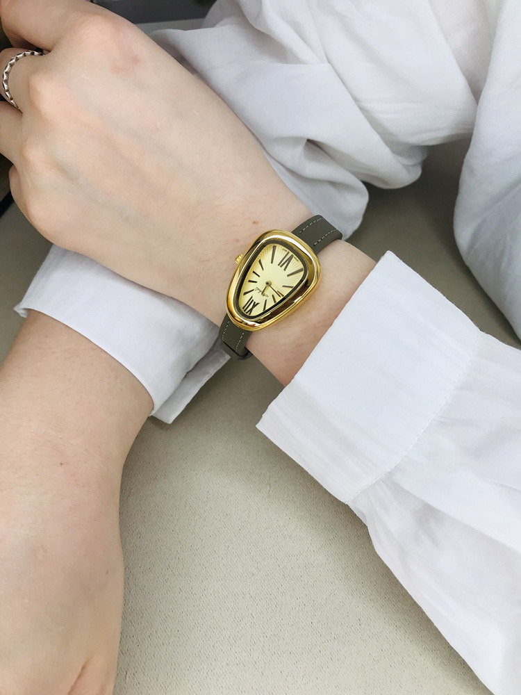 110g Weight Tempered Glass Mirror Material Genuine Leather Strap Material Watch Classification Pointer Display Type Buckle Buckle Style Oval Dial Shape Casual, Holiday Occasion Quartz Movement Solid Color Pattern All Seasons Season Women's Gender Vintage Style, Classic Style Style Vintage Style Classic Style Solid Color Buckle Quartz Watch Women's Watches 18